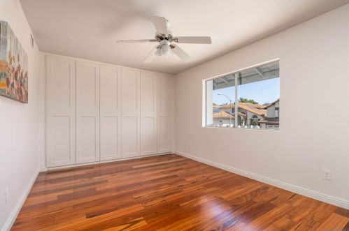 8886 La Cartera St, San Diego CA 92129-3310 exterior