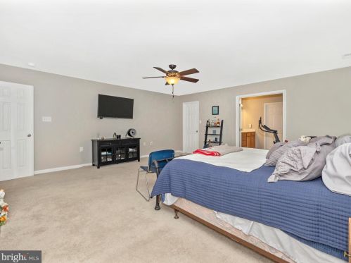 788 Rivanna Run, Falling Waters WV  25419-4293 exterior