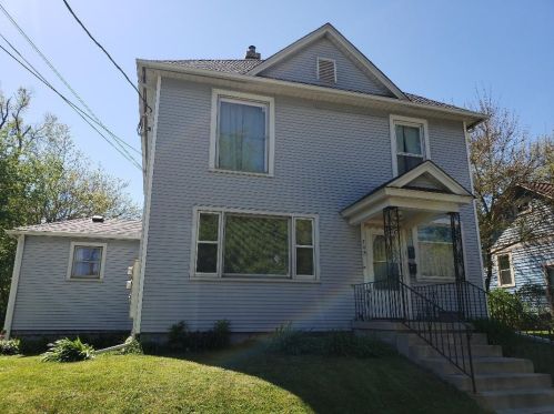 705 Napoleon St, Valpo, IN 46383-4242