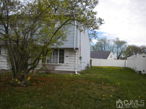 838 Barry Ave, Perth Amboy, NJ 08861-1611