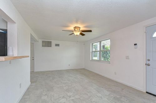 3608 Kimberly Oaks Dr, Tarpon Springs, FL 34691-1609