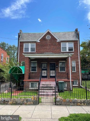 1419 Minnesota Ave, Washington DC 20020-5605 exterior