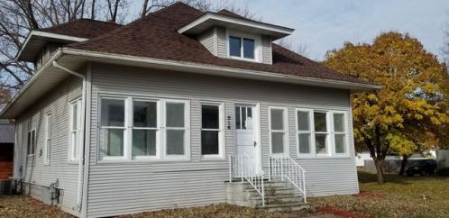 516 1 Ave, Hayfield MN  55940-8836 exterior