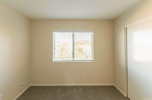31924 Hyacinth Ct, Lake Elsinore CA  92532-2607 exterior