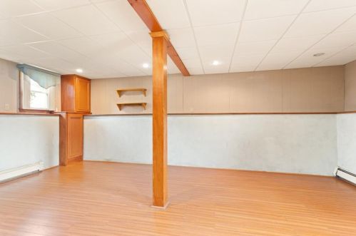 305 Minerva Ave, Cumberland RI  02864-7543 exterior