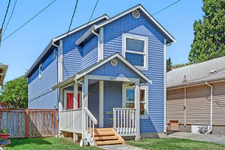4217 42nd Ave, Seattle, WA 98118-1325