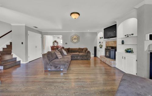 73 Westwood St, Vacaville CA  95688-3625 exterior