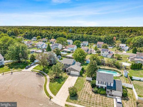 6 Hampshire Ct, Erial NJ exterior