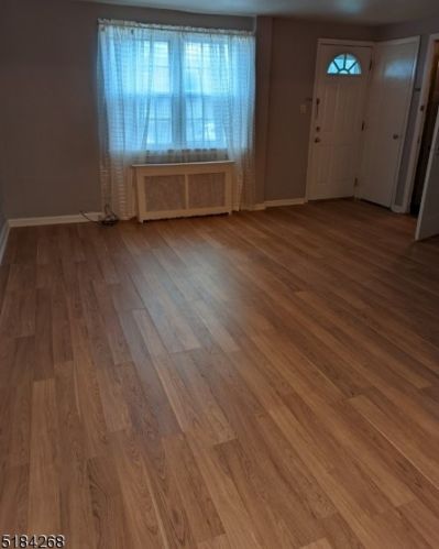 658 Cora Pl, Rahway, NJ 07065-3726