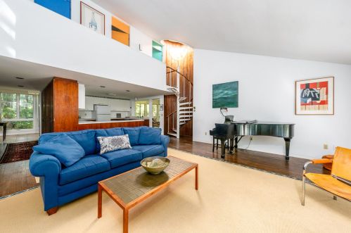 2163 Old Kings Hwy, Wellfleet MA 02667-7823 exterior