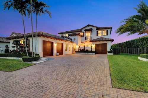 8297 28th St, Hollywood FL  33024-3187 exterior