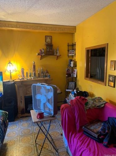 877 Freeman St, Bronx NY  10459-1509 exterior