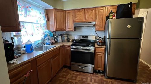 21014 Hollis Ave, Jamaica NY  11429-1436 exterior