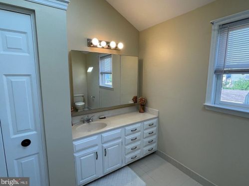 1567 Potter Dr, Pottstown PA 19464-2978 exterior