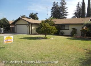 2246 Memory St, Visalia CA  93277-5865 exterior