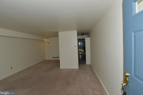 1914 Nashmont Ct, Lansdale PA  19446-4328 exterior