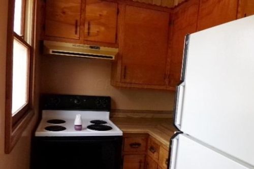 439 Swigart St, New Lexington, OH 43764-1540