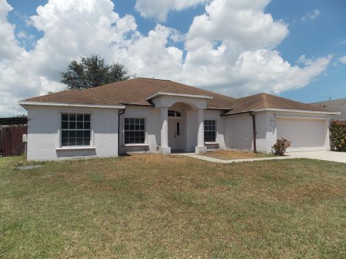 573 Kabot Ave, Fort Pierce, FL 34953-3054