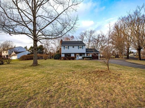 37 Talcott Dr, Elwood, NY 11731-3707