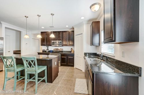445 Breakaway Trl, Titusville, FL 32780-7283