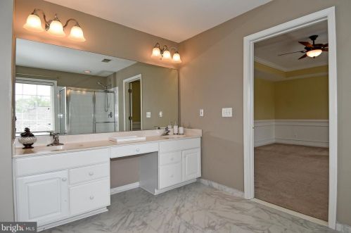 6022 Slippery Rock Rd, Haymarket VA  20169-3312 exterior