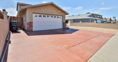 808 Narwhal St, San Diego, CA 92154-2346