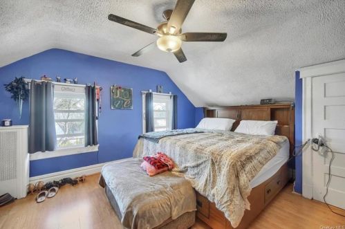 318 Summit Ave, Mount Vernon NY  10552-3004 exterior