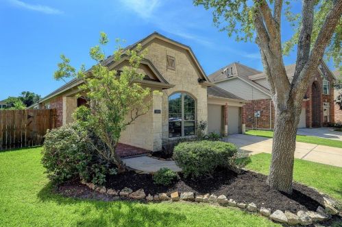 2808 Highland Lake Ct, Pearland, TX 77584-3721