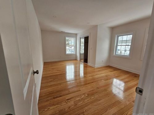 8 Concord St, Danbury CT  06810-6411 exterior