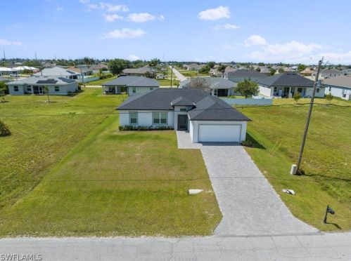 2436 4 St, Cape Coral FL  33909-1923 exterior