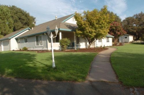 3015 Brennans Rd, Loomis, CA 95650-8007