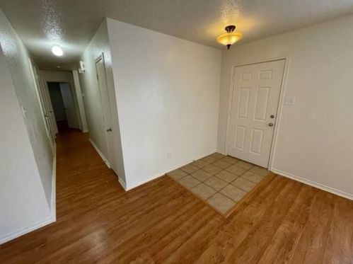 1333 Cherokee Rose Ln, Burleson TX  76028-0501 exterior
