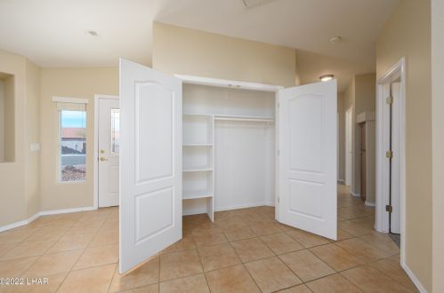 2460 Topanga Dr, Bullhead City AZ  86442-8466 exterior