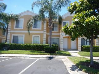 2256 Fluorshire Dr, Brandon, FL 33511-1308