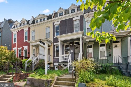 740 Hobart Pl, Washington, DC 20001-4363