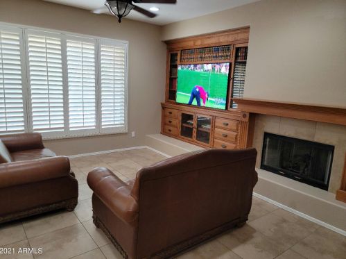 13748 Junipero Dr, Sun City AZ  85375-2337 exterior
