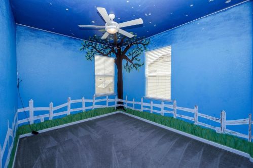 17122 Pacific Oak Ln, Lathrop CA  95330-8526 exterior