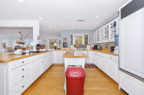 455 Color Cv Rd, Sedona AZ 86336-3637 exterior