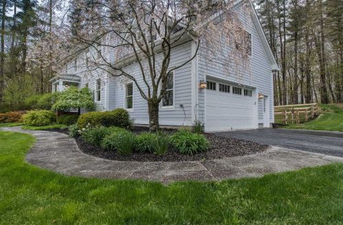 75 Kelly Rd, Red Hook, NY 12571-1122