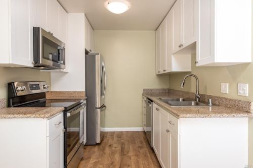 1616 Yardley St, Santa Rosa CA 95403-2397 exterior