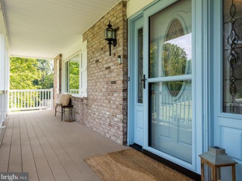 5 Independence Ln, Downingtown, PA 19335-1308