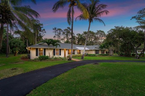 12623 Quercus Ln, West Palm Beach, FL 33414-4113