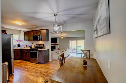 579 Roberta Ave, El Cajon CA  92021-6317 exterior