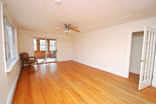 121 Wood St, Mahopac, NY 10541-5009