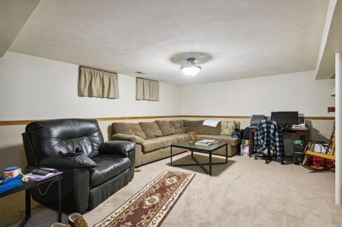 1416 Dodge Ave, Mishawaka IN  46544-5546 exterior