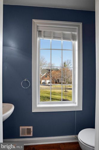 16143 Jordan Crest Ct, Haymarket VA  20169-4943 exterior