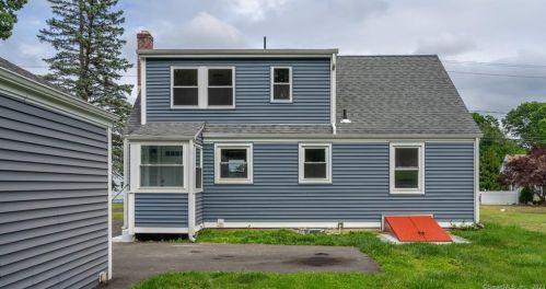 2100 Corbin Ave, New Britain CT  06053-2261 exterior