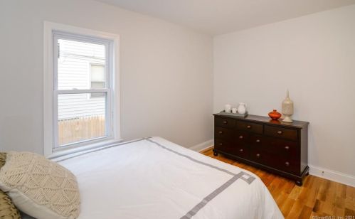 94 Cleveland Ave, Bridgeport CT  06606-5209 exterior