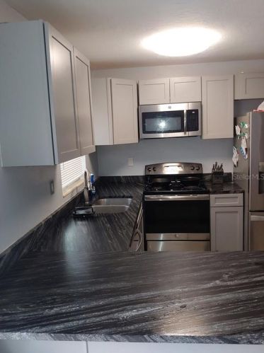 7437 16th St, Saint Petersburg, FL 33702-5011