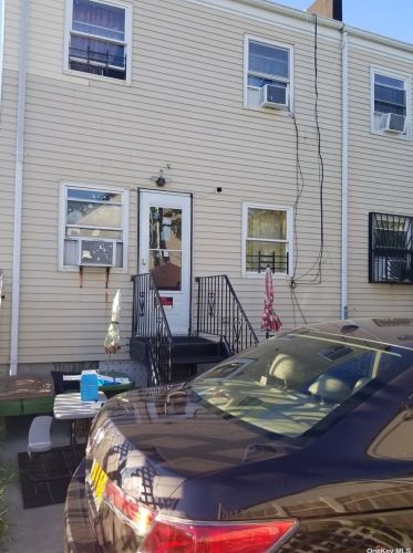 3117 Seagirt Ave, Far Rockaway, NY 11691-2037